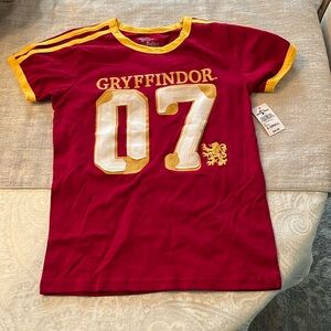 NWT Universal Studio Harry Potter T-Shirt Gryffindor XS